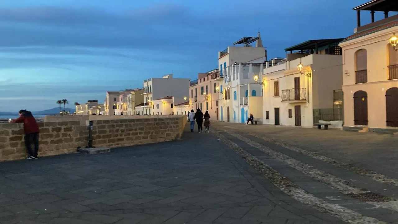La Casa Perfetta Tra Storia E Mare Apartment Alghero 0*,  Italy
